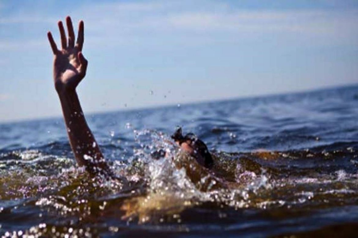 Fatal selfie: Teenager Swept Away in Bagh Rive