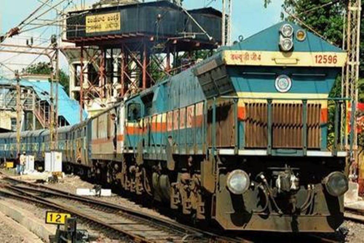 Electric Railway Engines to Replace Diesel Engines Soon | Nagpur News