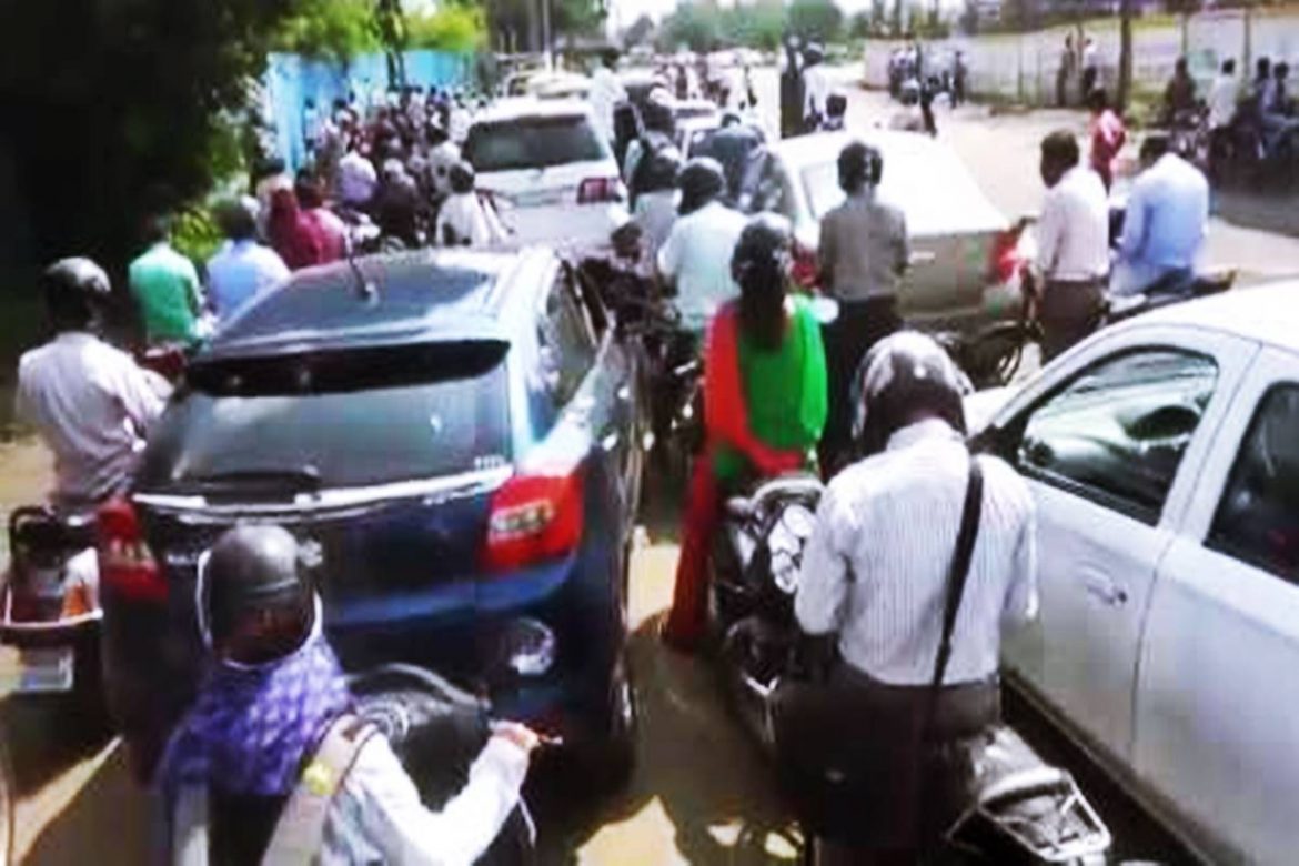 Baidanath Square Jam Packed During Rush Hour | City News Nagpur