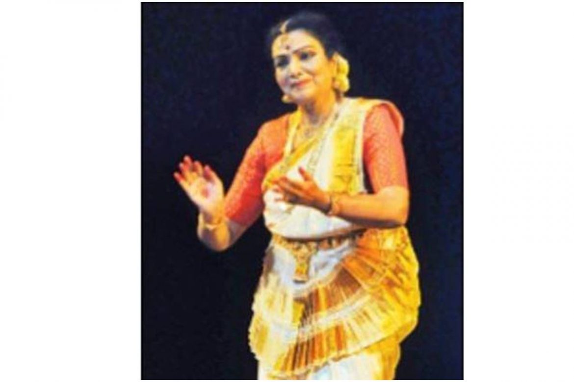 Malini Menon Mesmerizes Audience with 'Visual Narrative' | Nagpur News