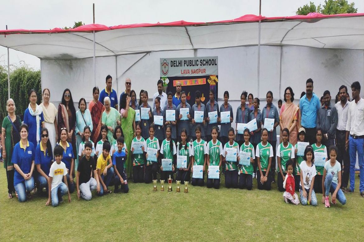 DPS girls play cricket match with blinds of Apang Mahila Bal Vikas Sanstha