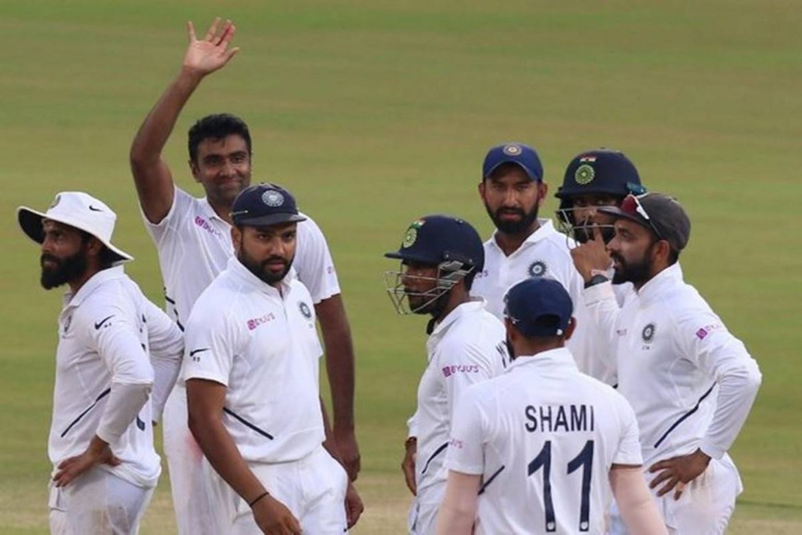Ashwin Picks Up Seven Wickets to End South Africa's First Innings