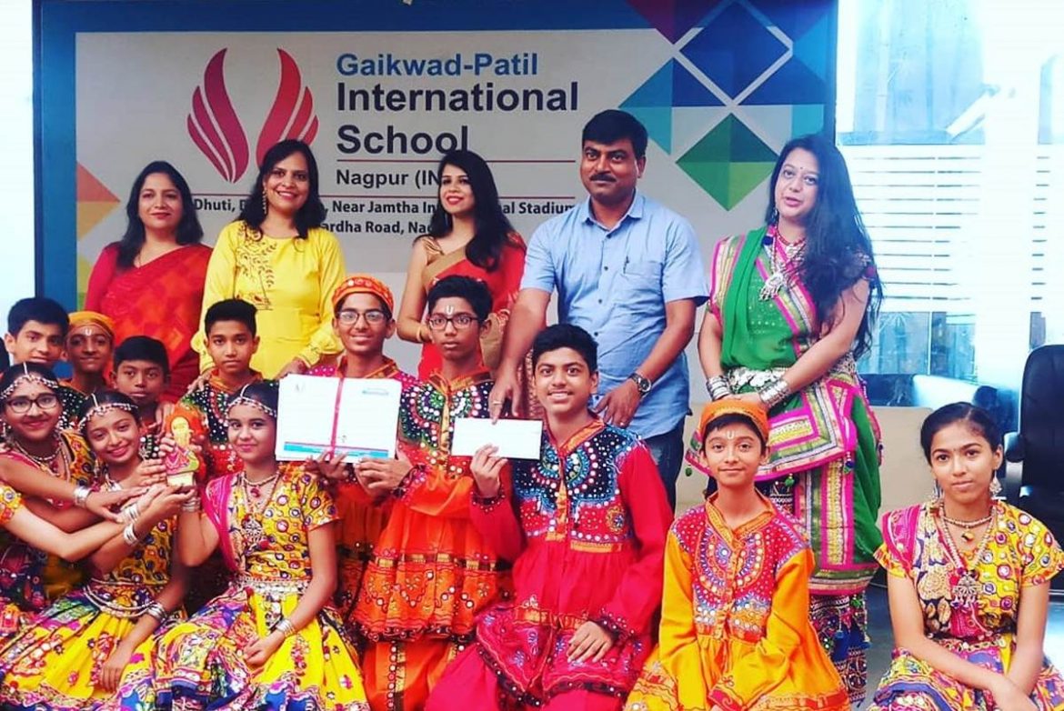 Students of Somalwar High School Nikalas Branch bagged 2nd prize