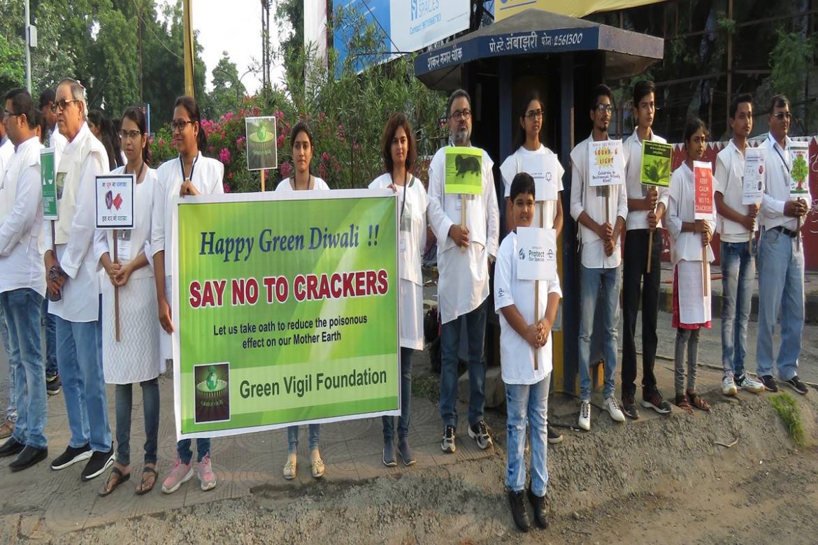 Green Vigil Foundation spreading awareness through eco friendly diwali