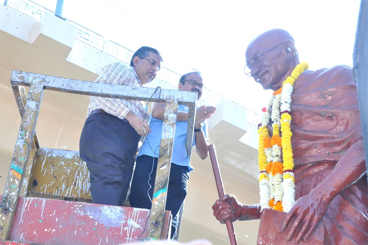 WCL, NMC Commemorate Gandhi Jayanti with Fervour