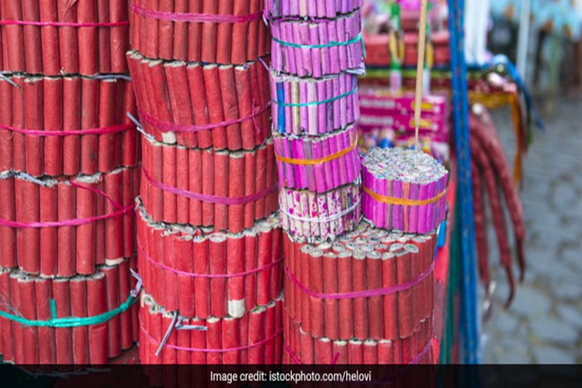Explosives worth Rs 70 lakh confiscated, 2 arrested | Nagpur Crime News