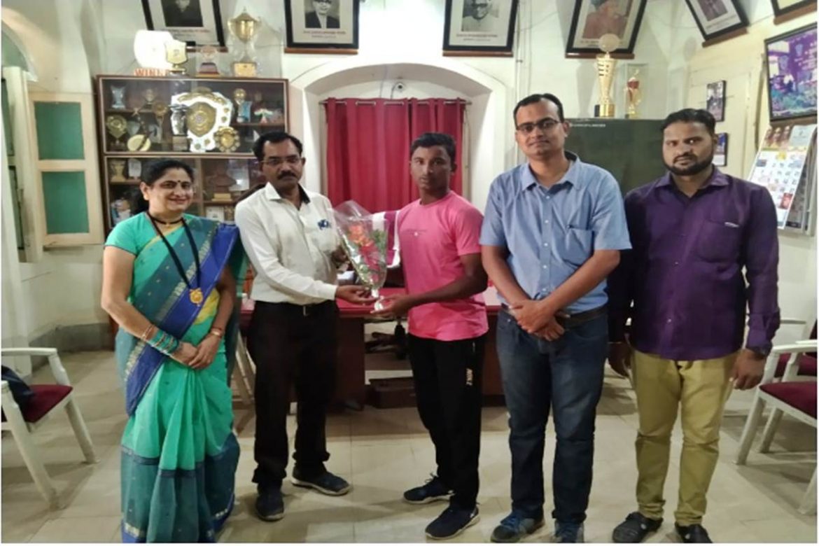 Himanshu Won Gold at Men's Wrestling Championship | Nagpur News