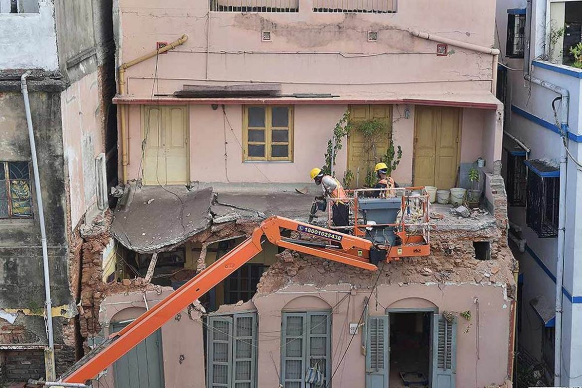 Smart City Work Begins, Residents Express Resentment | Nagpur News