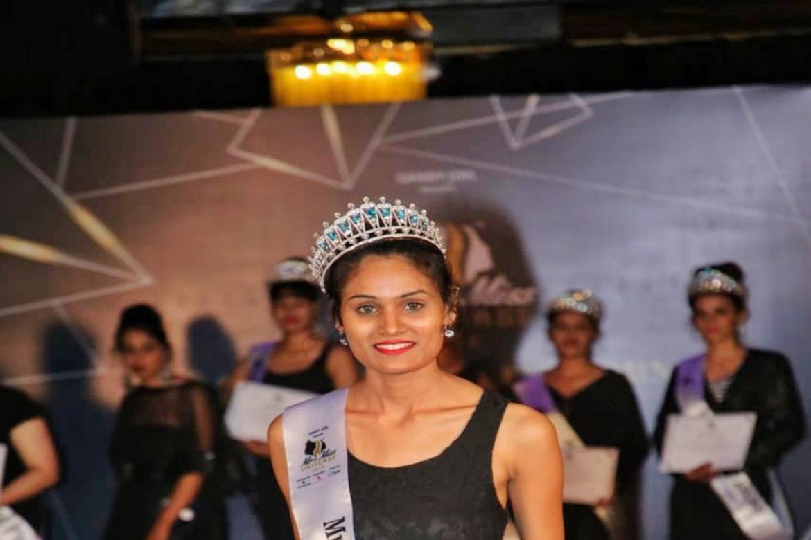 Poonam Revatkar Wins "Miss Perfect Body" | Nagpur City News