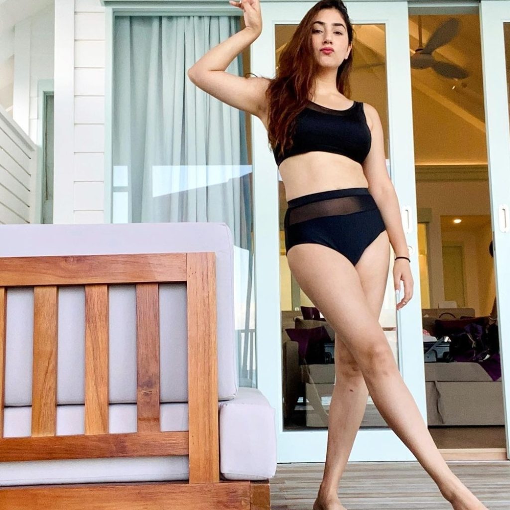 Disha parmar hot photos