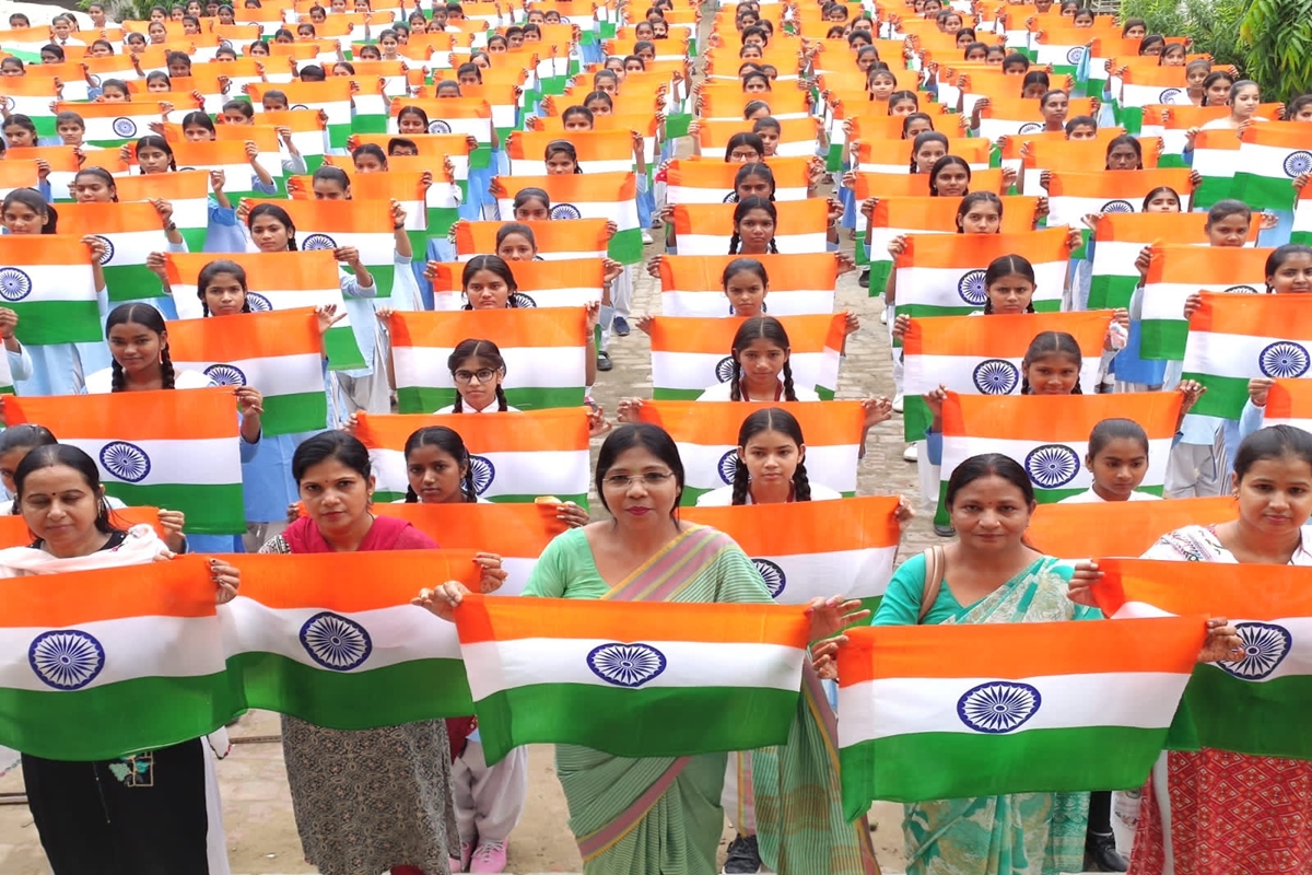 â€˜Har Ghar Tirangaâ€™ campaign: Government lists step-by-step guide to  fold, store Tricolour - The Live Nagpur
