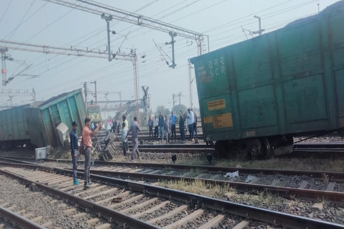 Coal loaded goods train (Malgadi) went off tracks at Kalamna Yard ...