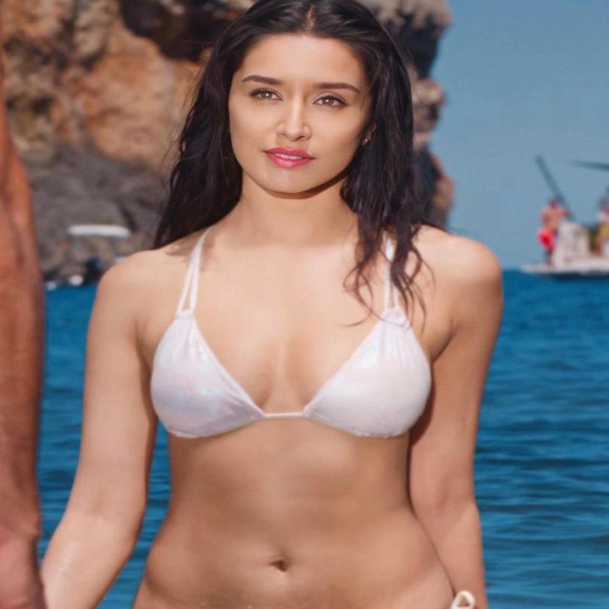 1200px x 1200px - Shraddha Kapoor slays in a white bikini in the song 'Tere Pyaar Mein' - The  Live Nagpur
