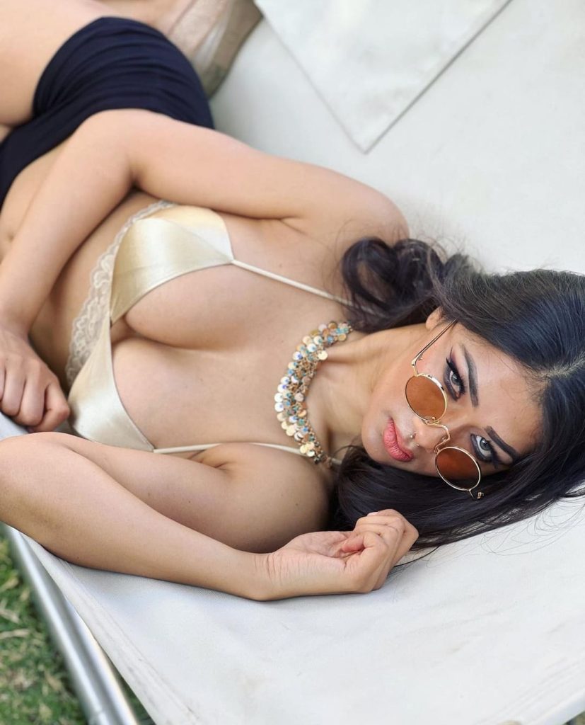 Namrata Mallas most Sexiest Bikini looks picture