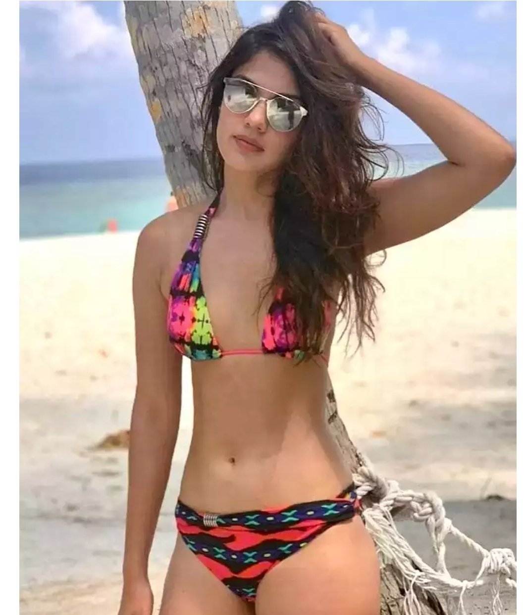 Rhea Chakraborty shows off her flirtatious body in latest bikini ...