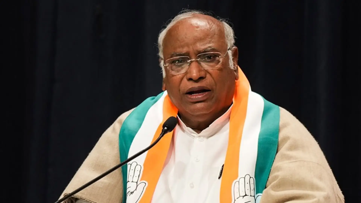 Mallikarjun Kharge Takes Helm as Chairperson of INDIA Opposition Bloc ...